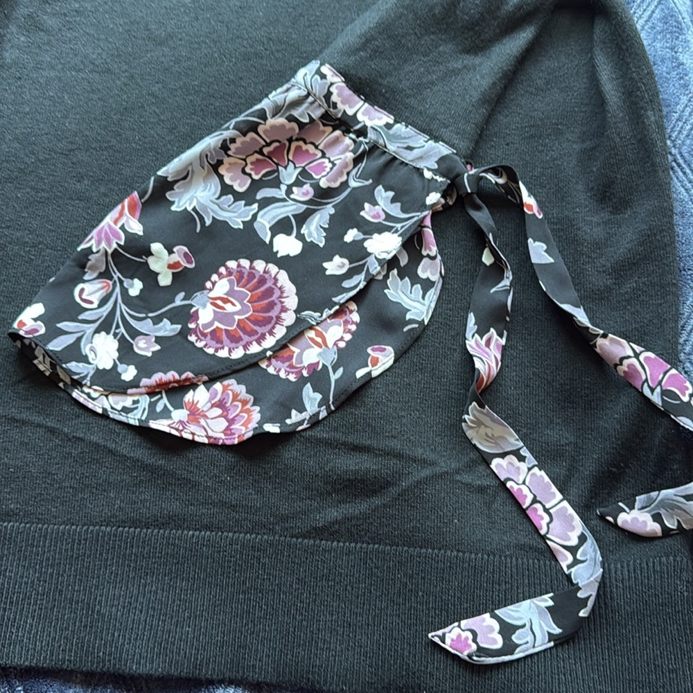 LOFT Black Crew neck lightweight sweater 3/4 Sleeve floral sleeves XS Like New - Picture 12 of 15